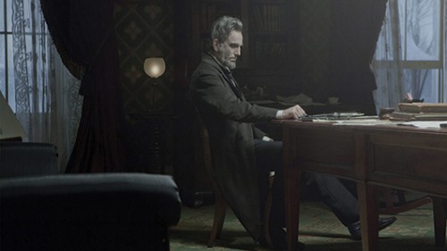 דניאל דיי לואיס בתור אברהם לינקולן