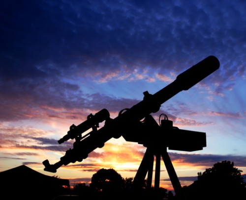 הפרויקט מקרב את התלמידים לתחומים שונים, למשל אסטרונומיה  צילום: שאטרסטוק