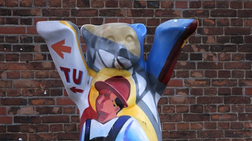 אחד הסמלים של ברלין. פסלי דובים פזורים ברחבי העיר (צילום: shutterstock)