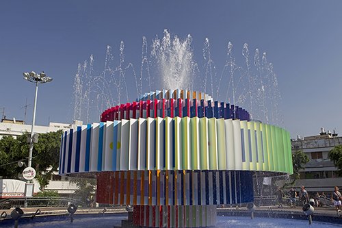 בתמונה: התקף אפילפטי. כיכר דיזנגוף (צילום: Shutterstock) בתמונה: התקף אפילפטי. כיכר דיזנגוף (צילום: Shutterstock)