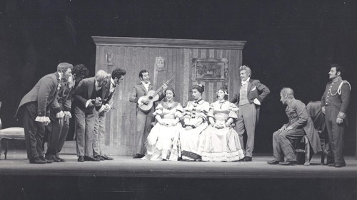 מתוך "האדרת" של הקאמרי