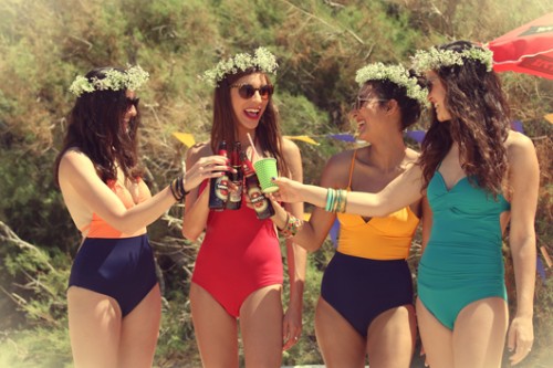 בגדי הים של Beacha
