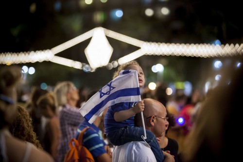 יום העצמאות בתל אביב. צילום: כפיר בולוטין