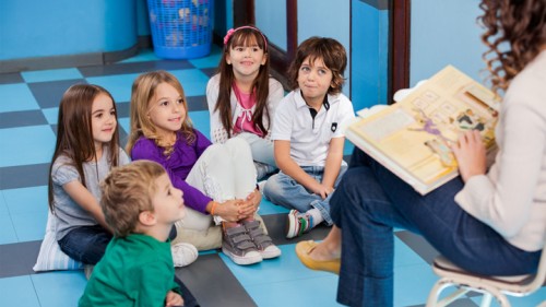 שעת סיפור. צילום: Shutterstock