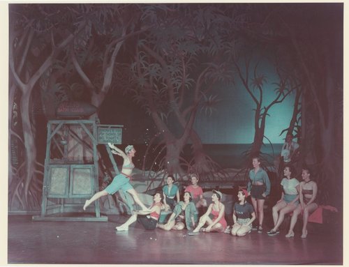 תמונה מתוך המחזמר South Pacific, שנות ה-50. צילום פיליפ הלסמן