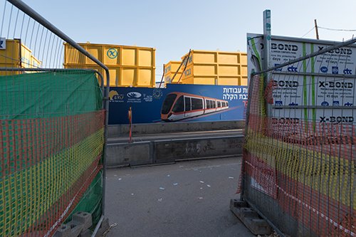 עבודות הרכבת הקלה בקרליבך (צילום: נמרוד סונדרס)
