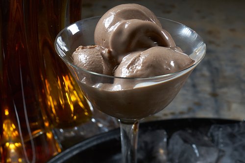 גלידת ג'יימסון וקקאו (צילום: אנטולי מיכאלו)