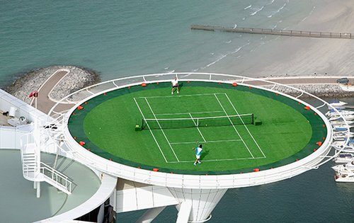 מגרש טניס בדובאי צילום: GettyImages