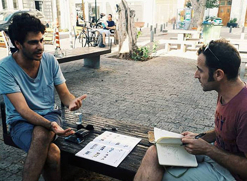 השפים בעבודה. צילום: מתוך עמוד הפייסבוק של המסעדה