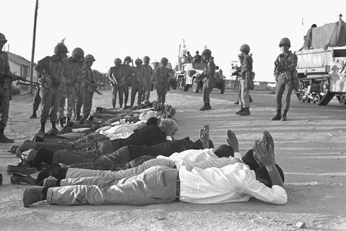 חיילי צה"ל בעזה, 1967 (צילום: דוד רובינגר)