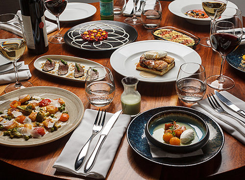 צהרי שישי שבת בפופינה. צילום: חיים יוסף