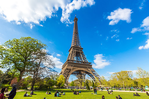 מגדל אייפל בפריז. צילום: שאטרסטוק